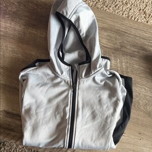 Nike Therma-Fit Light Gray Hoodie with Black Details